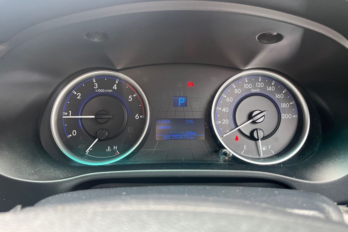 2016 Toyota Hilux SR (4x4) GUN126R 4X4