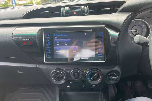 2016 Toyota Hilux SR (4x4) GUN126R 4X4