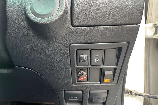 2016 Toyota Hilux SR (4x4) GUN126R 4X4