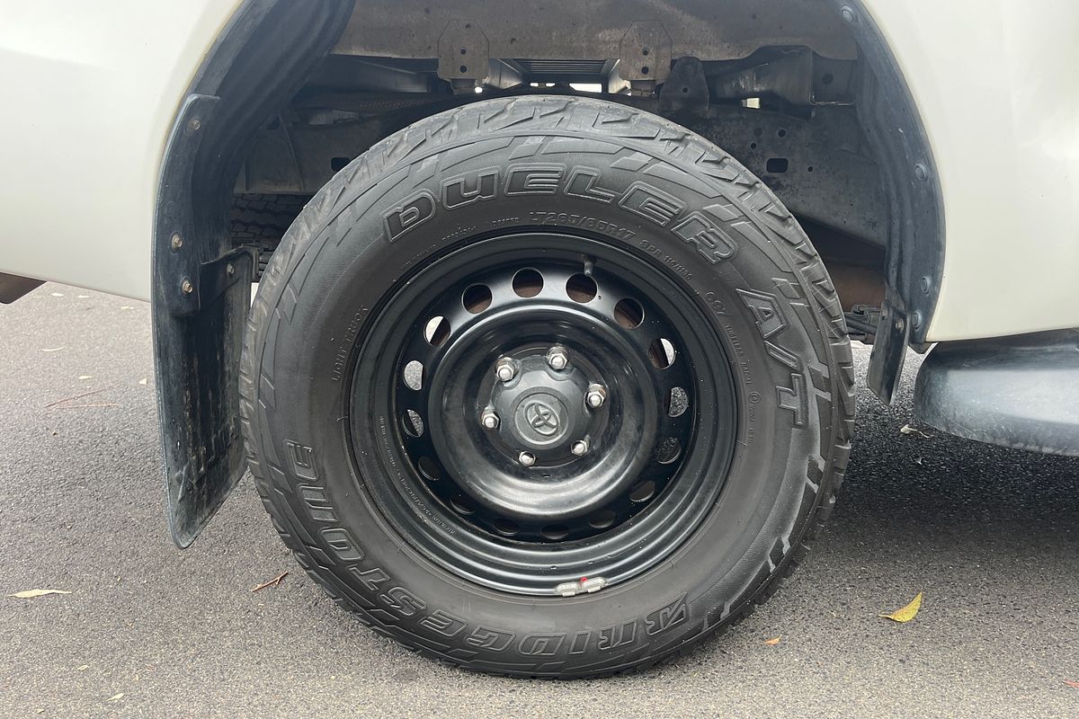 2016 Toyota Hilux SR (4x4) GUN126R 4X4