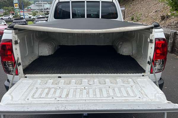 2016 Toyota Hilux SR (4x4) GUN126R 4X4