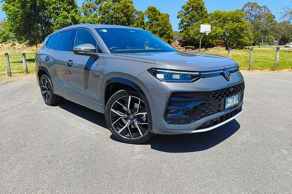 2025 Volkswagen Tayron 195TSI R-Line R4