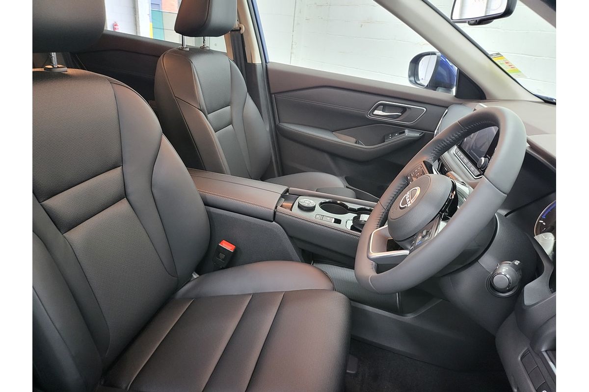 2025 Nissan X-TRAIL ST-L e-POWER T33