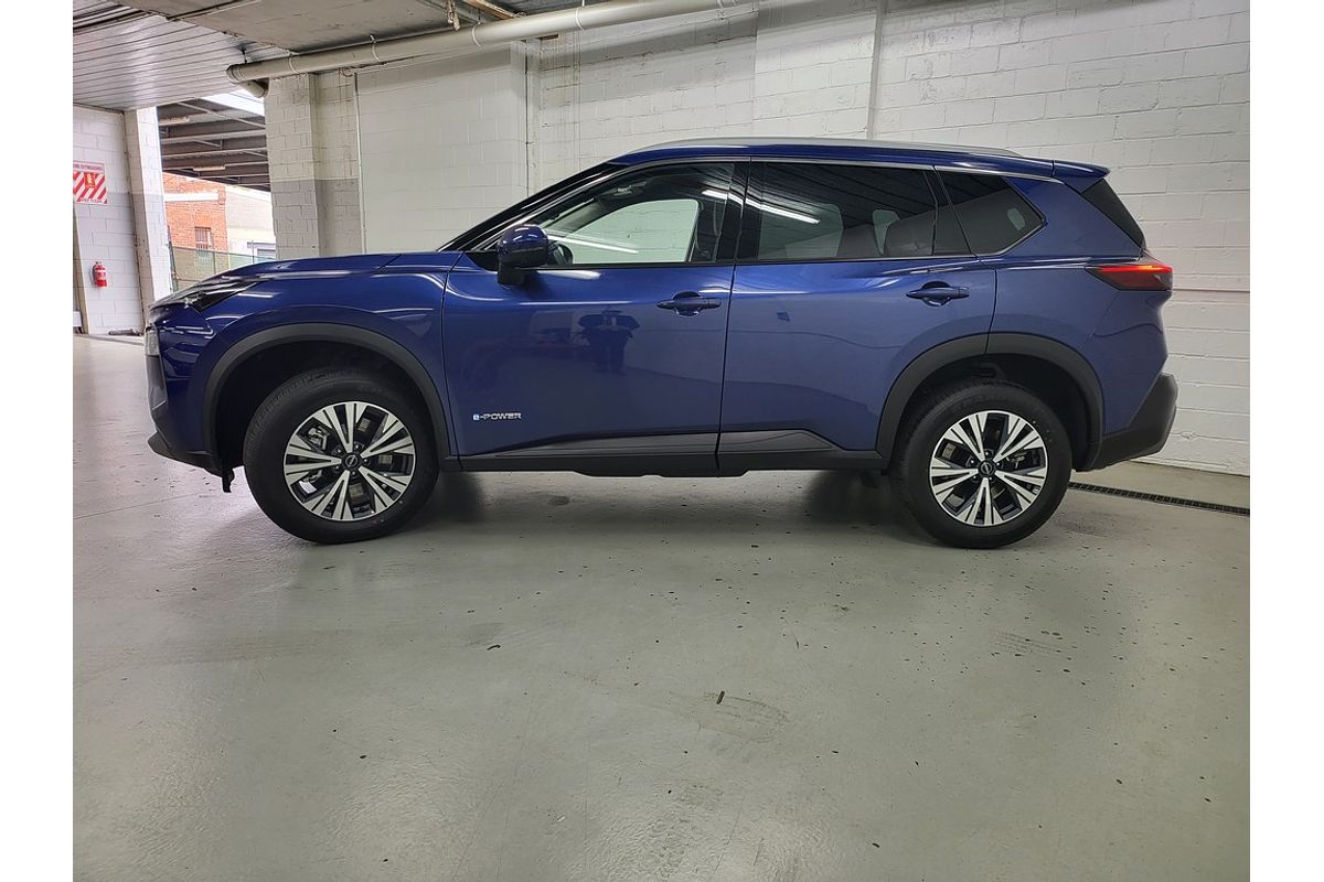 2025 Nissan X-TRAIL ST-L e-POWER T33