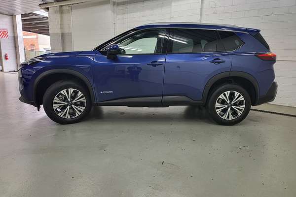 2025 Nissan X-TRAIL ST-L e-POWER T33