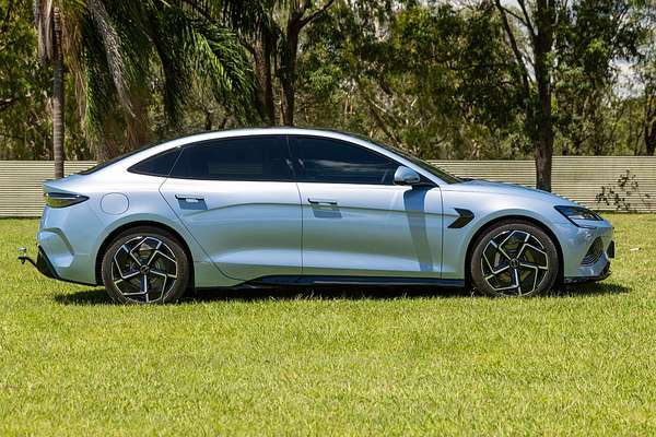 2024 BYD Seal Premium