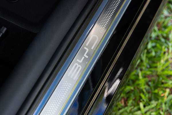 2024 BYD Seal Premium