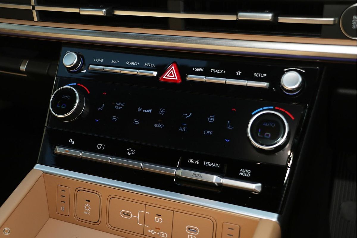 2025 Hyundai Santa Fe Calligraphy MX5.V2