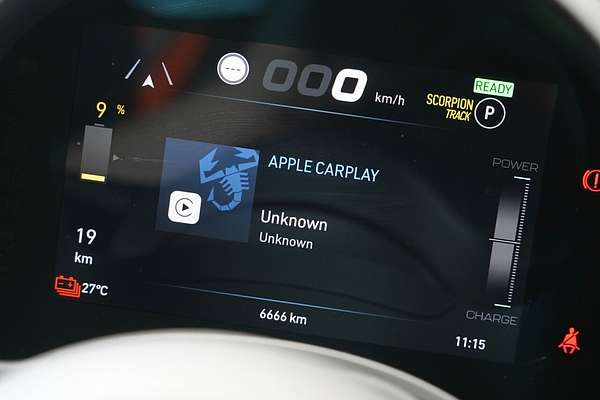 2023 Abarth 500e Scorpionissima