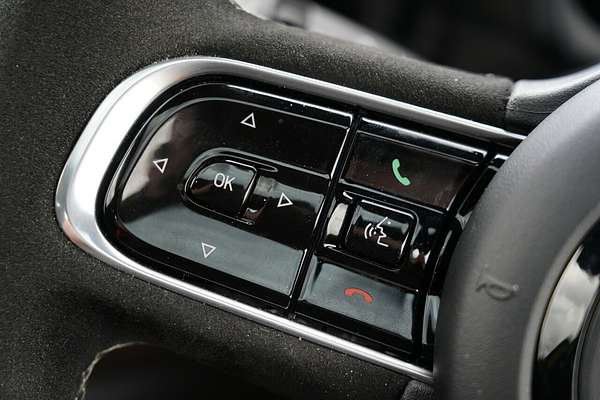 2023 Abarth 500e Scorpionissima