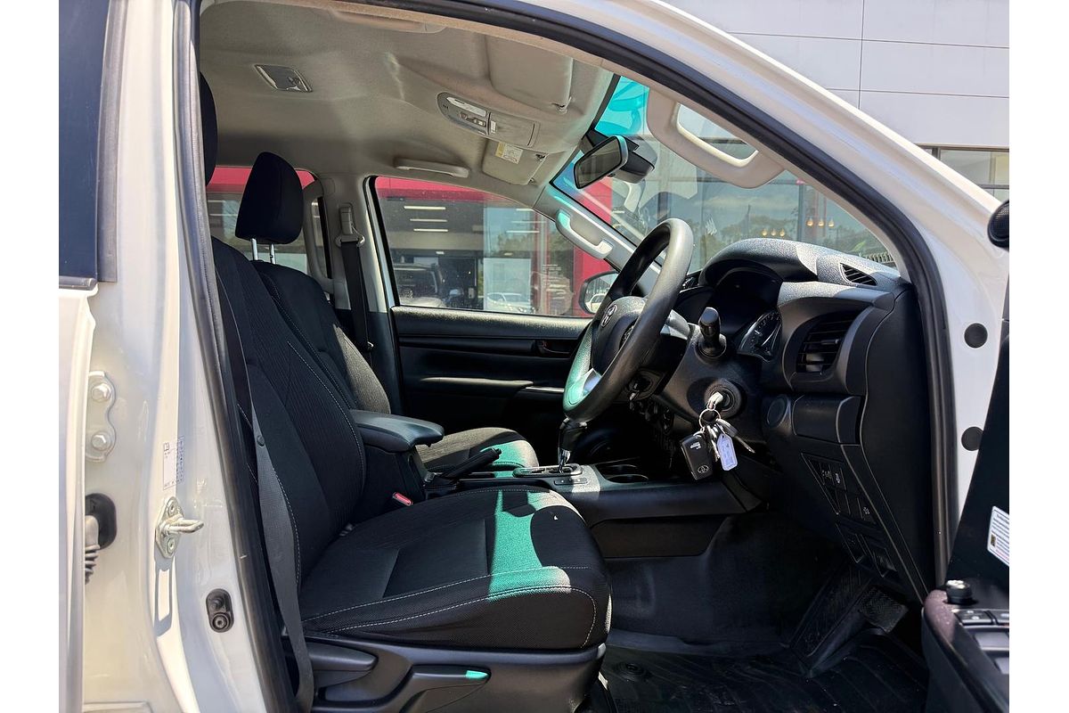 2021 Toyota Hilux SR GUN126R 4X4