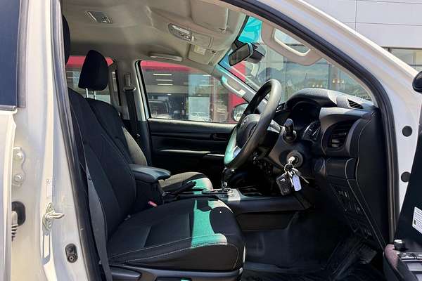 2021 Toyota Hilux SR GUN126R 4X4