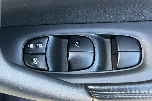 2021 Nissan X-TRAIL ST-L T32