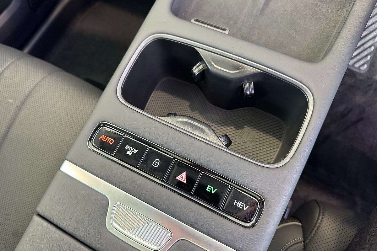 2025 Jaecoo J7 SHS Summit