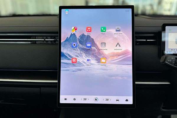 2025 Jaecoo J7 SHS Summit