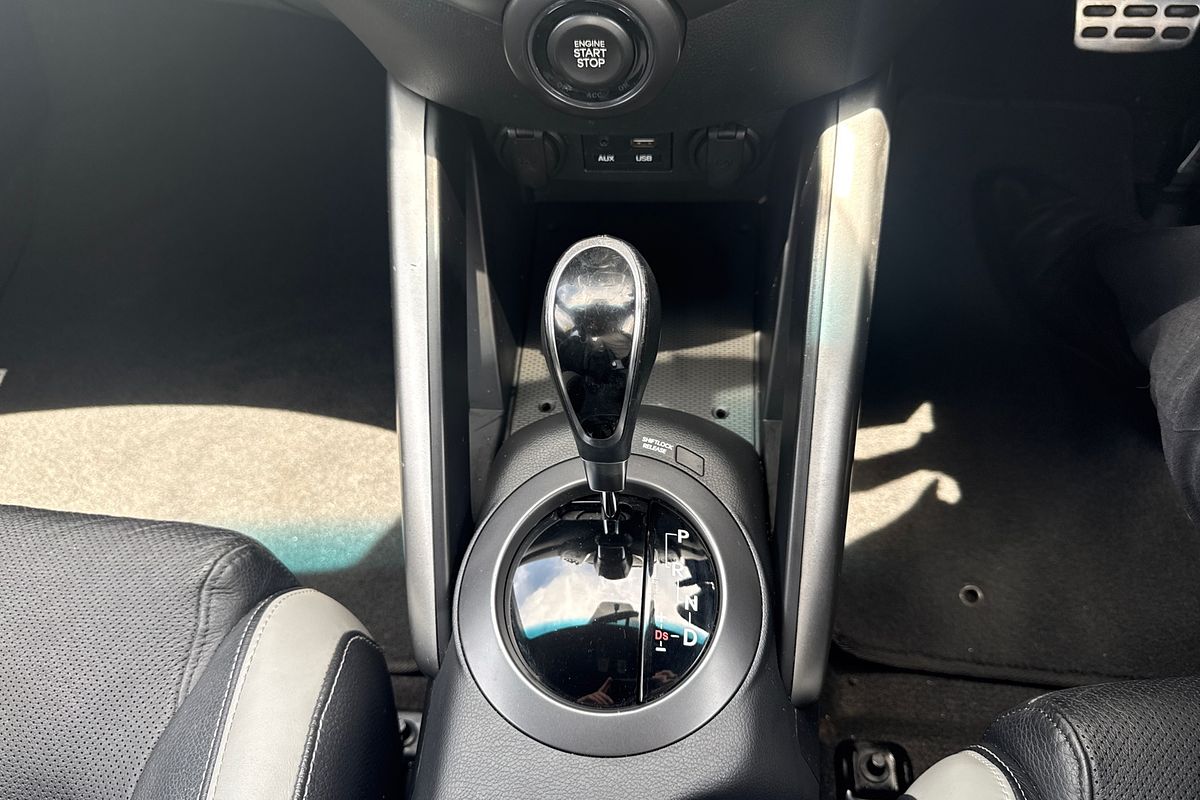 2016 Hyundai Veloster SR Turbo FS4 Series II