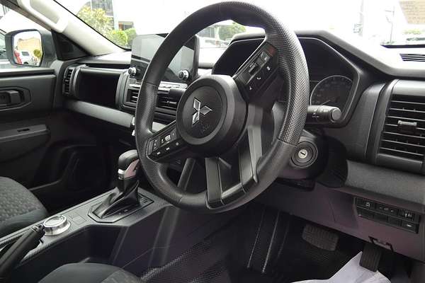 2024 Mitsubishi Triton GLX MV 4X4