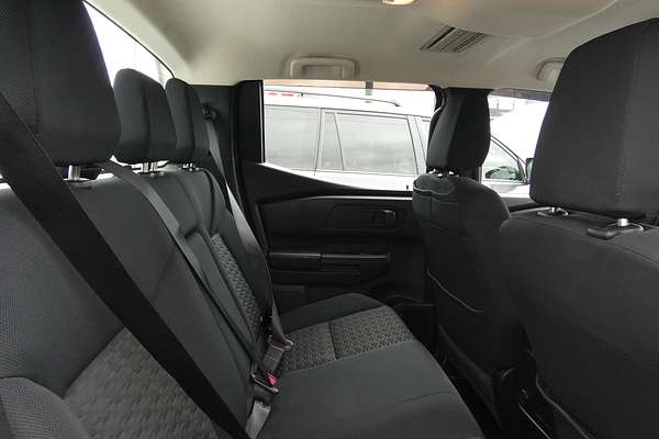 2024 Mitsubishi Triton GLX MV 4X4