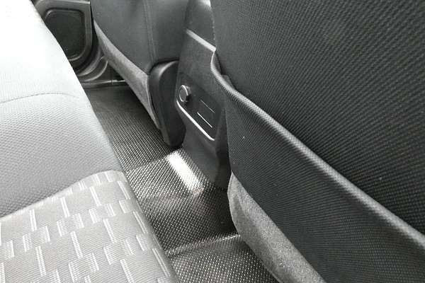 2024 Mitsubishi Triton GLX MV 4X4