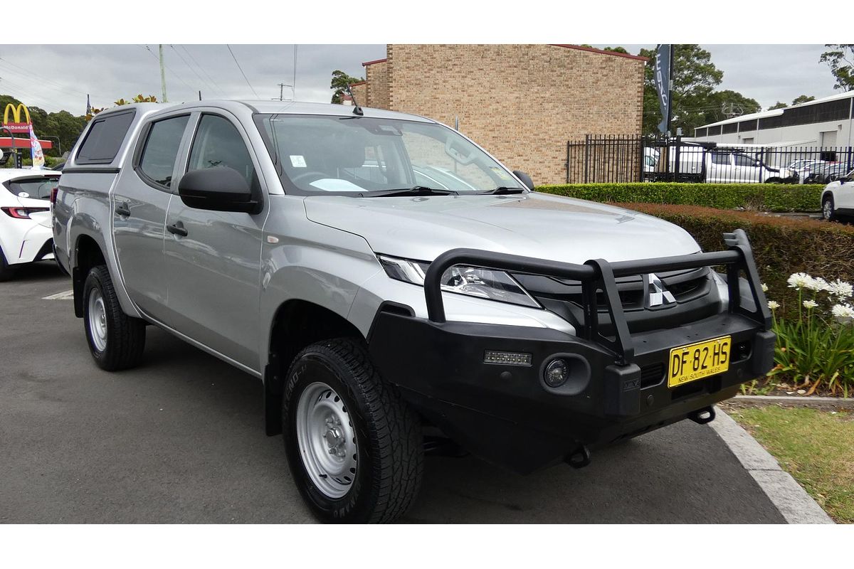 2022 Mitsubishi Triton GLX MR 4X4