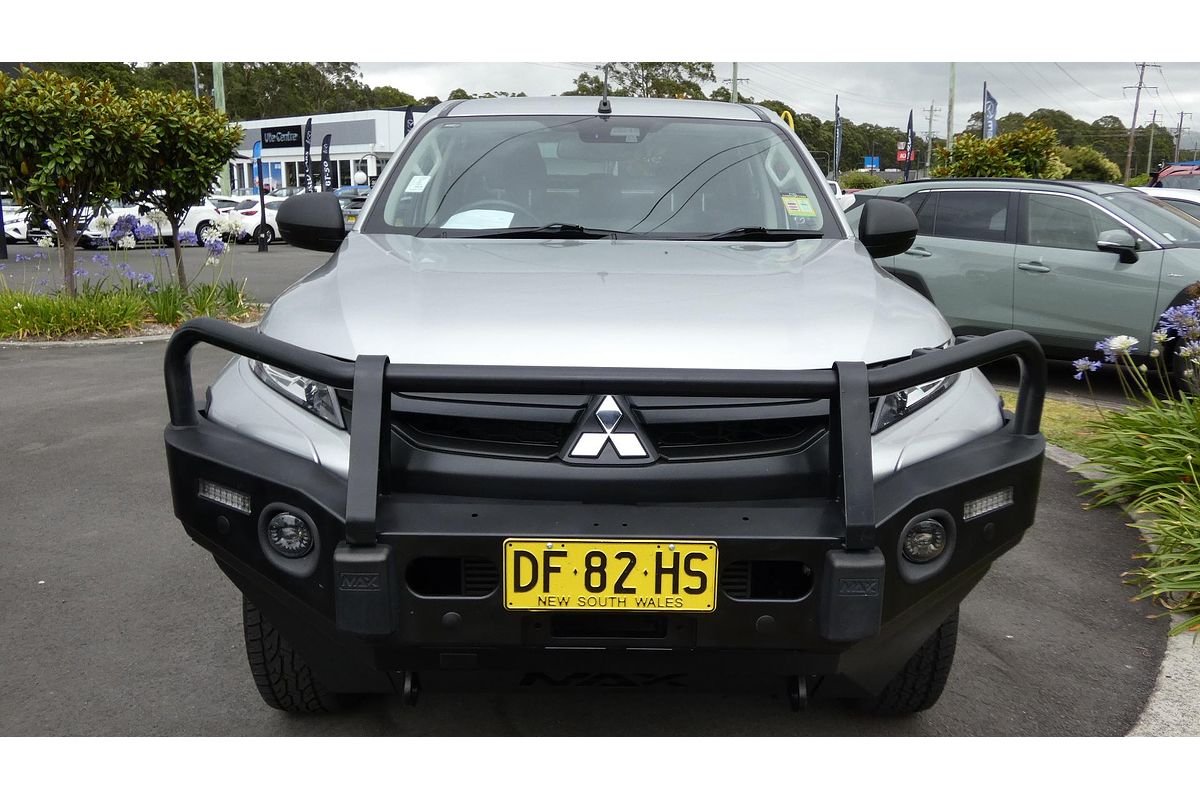 2022 Mitsubishi Triton GLX MR 4X4