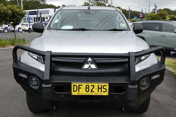 2022 Mitsubishi Triton GLX MR 4X4
