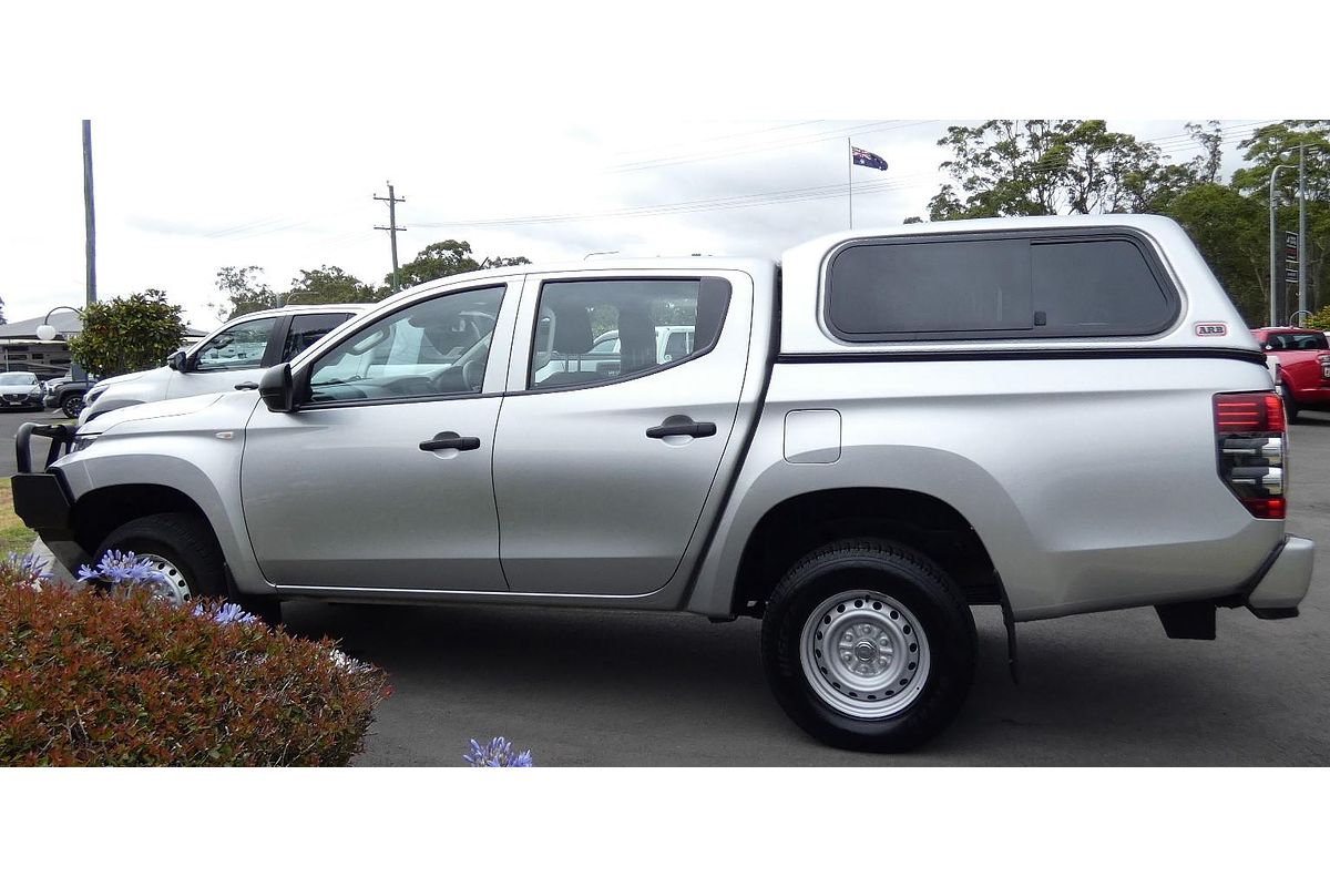 2022 Mitsubishi Triton GLX MR 4X4