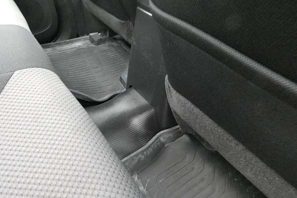 2022 Mitsubishi Triton GLX MR 4X4