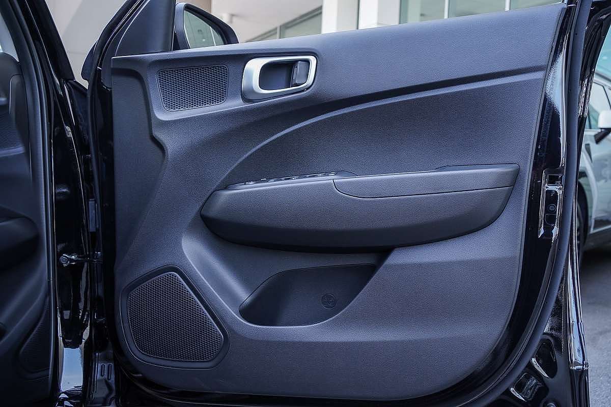 2025 Hyundai Venue  QX.V5