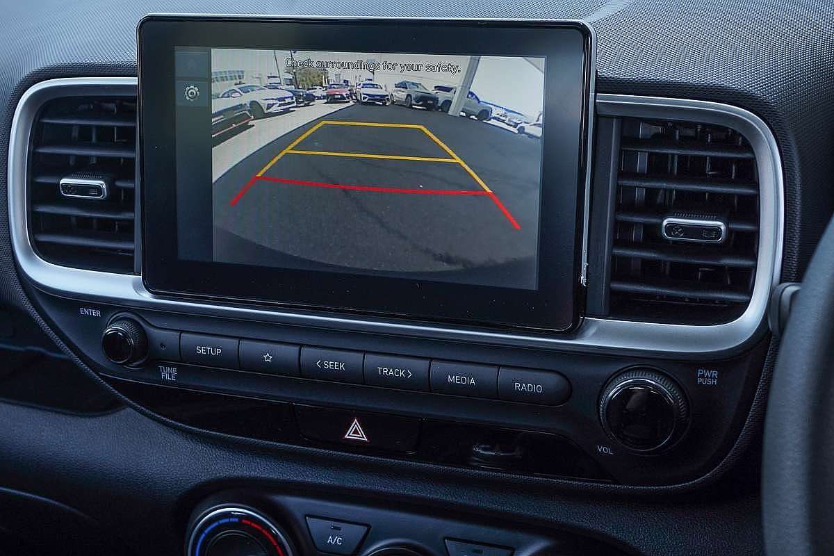 2025 Hyundai Venue  QX.V5