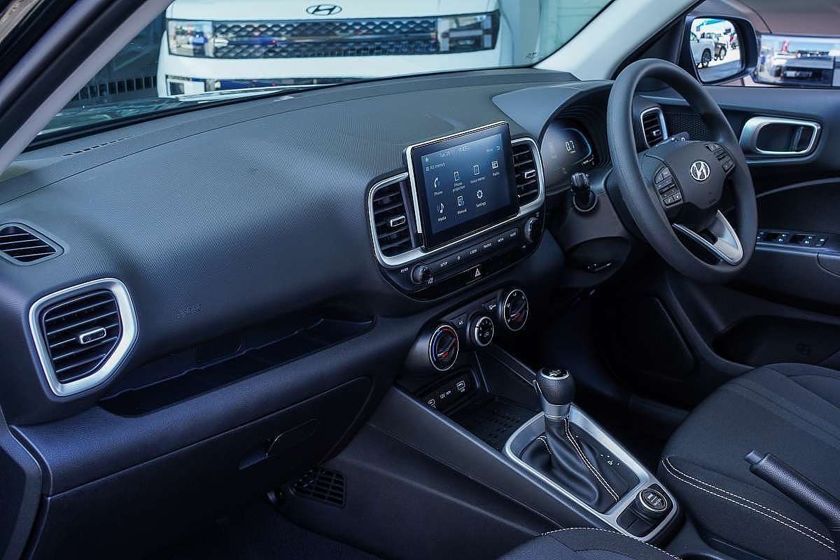 2025 Hyundai Venue  QX.V5