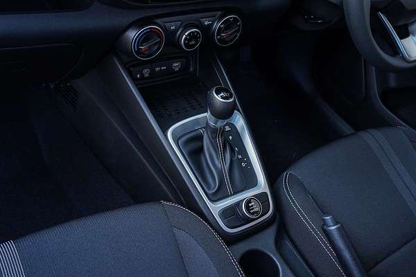 2025 Hyundai Venue  QX.V5