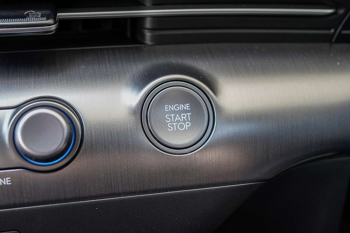 2025 Hyundai Kona  SX2.V3