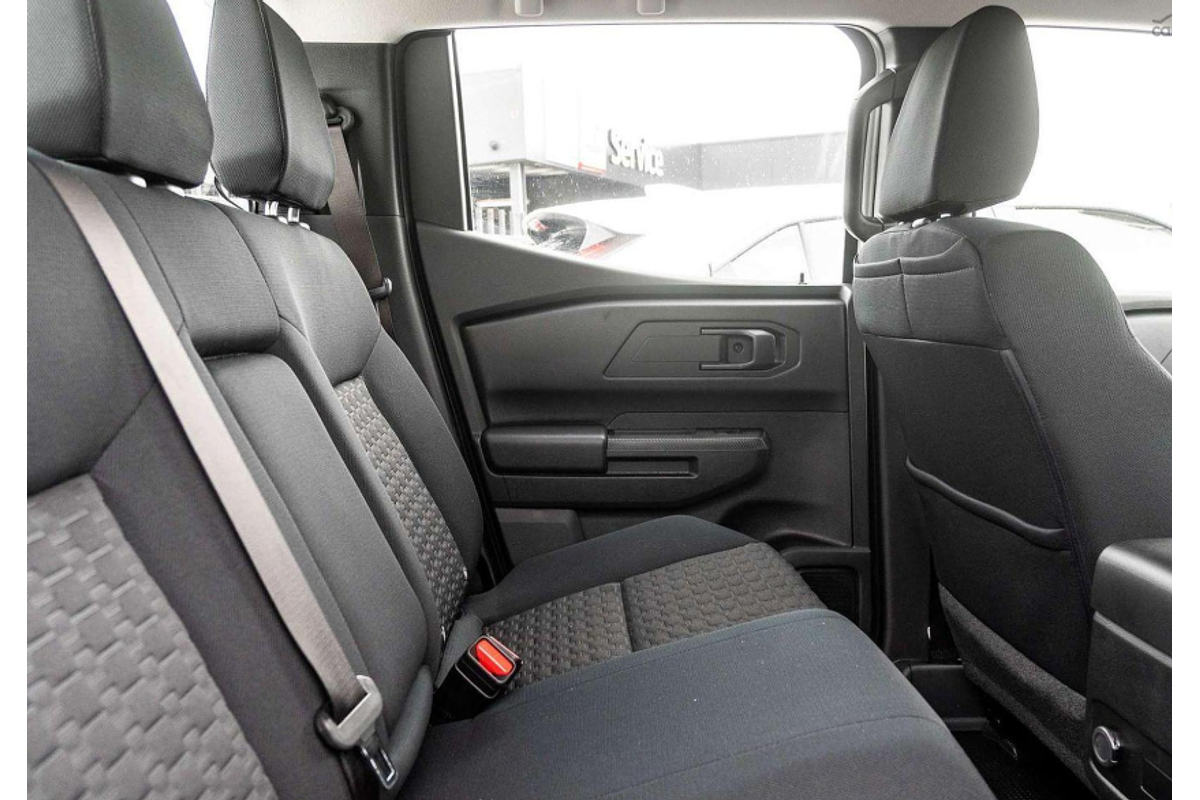 2025 Mitsubishi Triton GLX MV 4X4