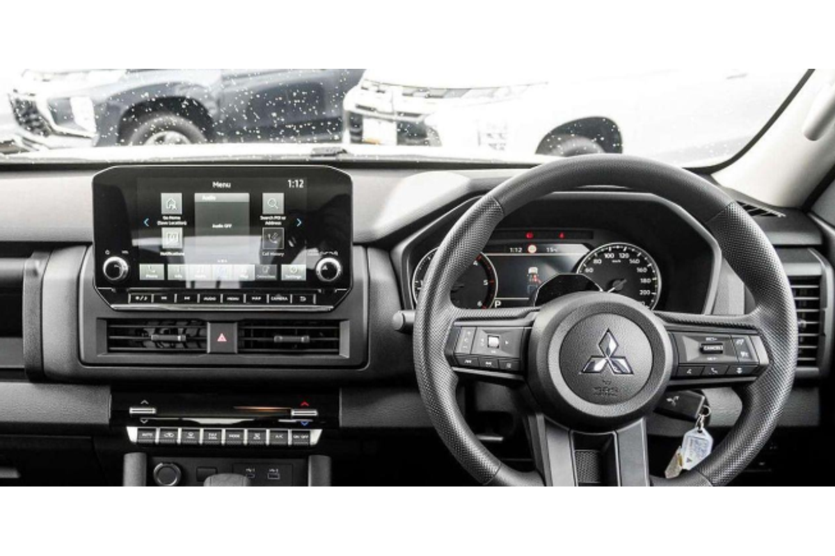 2025 Mitsubishi Triton GLX MV 4X4