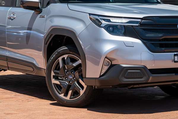 2025 Subaru Forester Hybrid S6