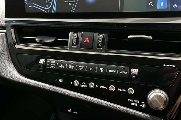 2022 Lexus ES ES250 Luxury AXZA10R