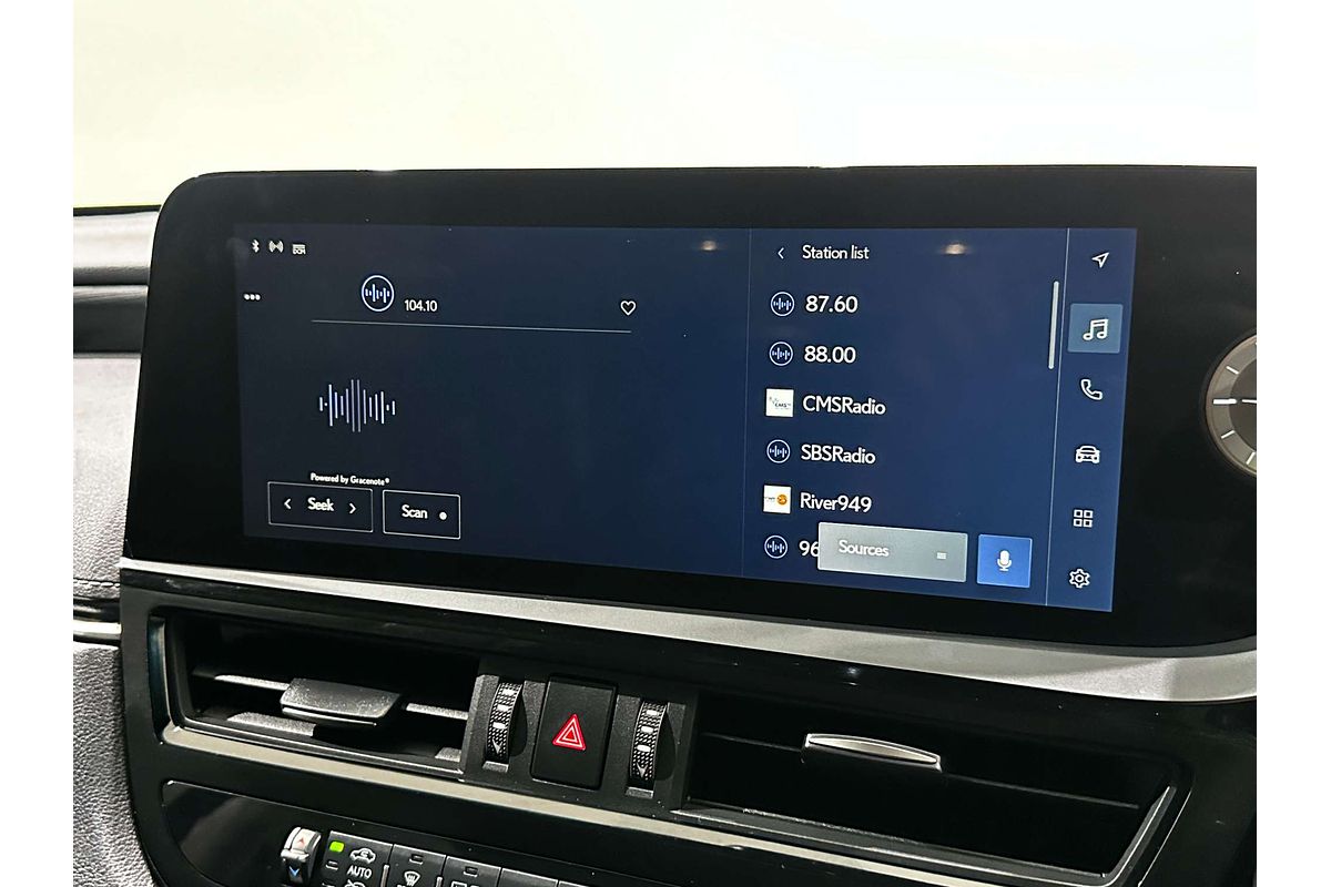 2022 Lexus ES ES250 Luxury AXZA10R