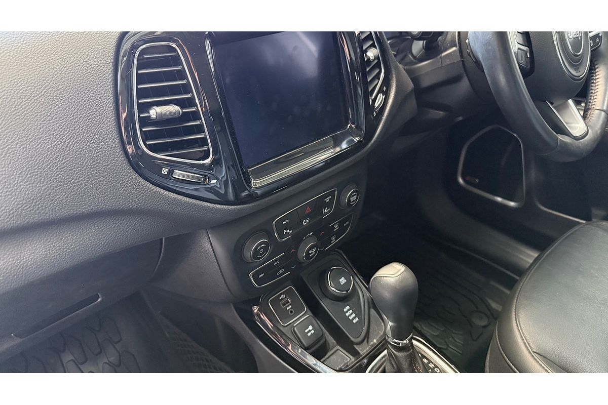 2018 Jeep Compass Limited M6