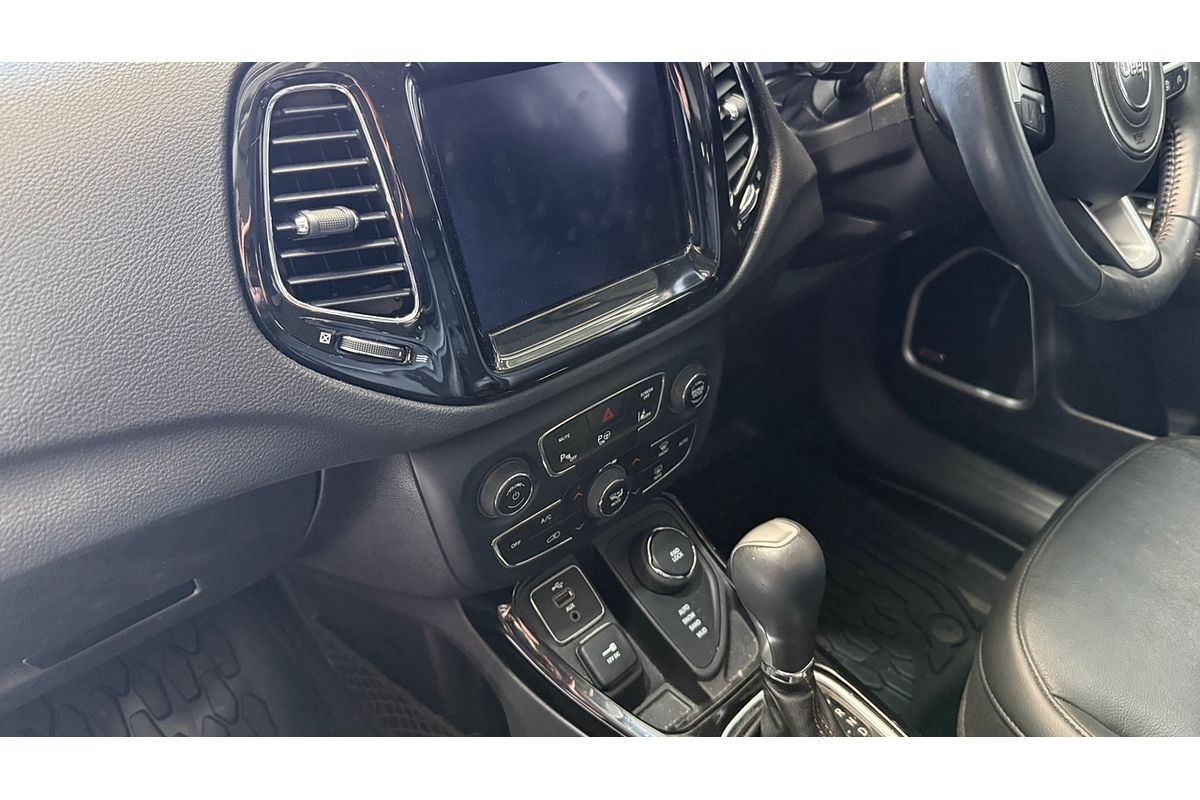 2018 Jeep Compass Limited M6