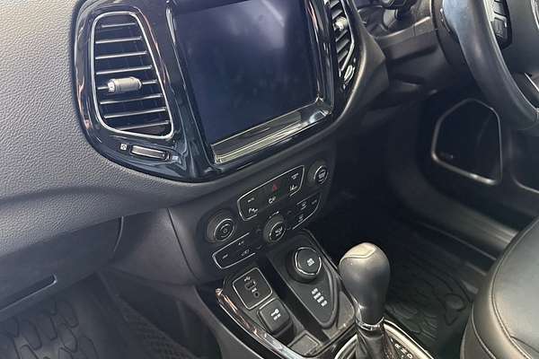 2018 Jeep Compass Limited M6