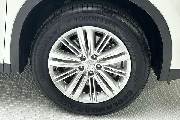 2024 Mitsubishi Outlander LS ZM