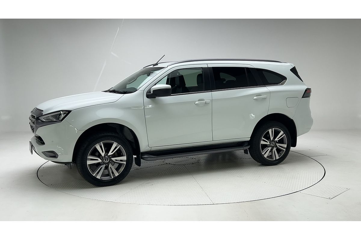 2023 Isuzu MU-X LS-T