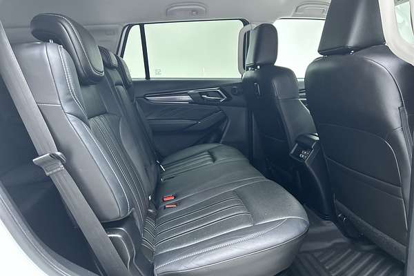 2023 Isuzu MU-X LS-T