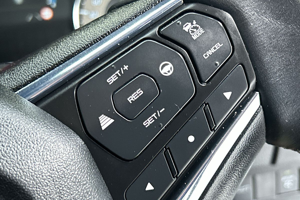 2023 Isuzu MU-X LS-T