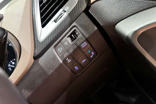 2017 Hyundai Santa Fe Highlander DM3 Series II