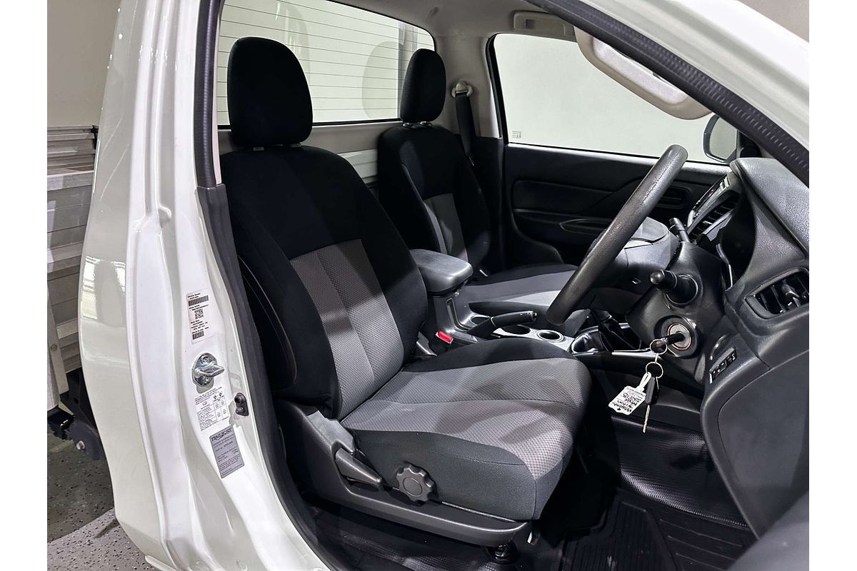 2022 Mitsubishi Triton GLX MR Rear Wheel Drive