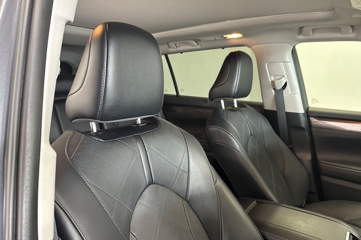 2023 Toyota Kluger Grande AXUH78R