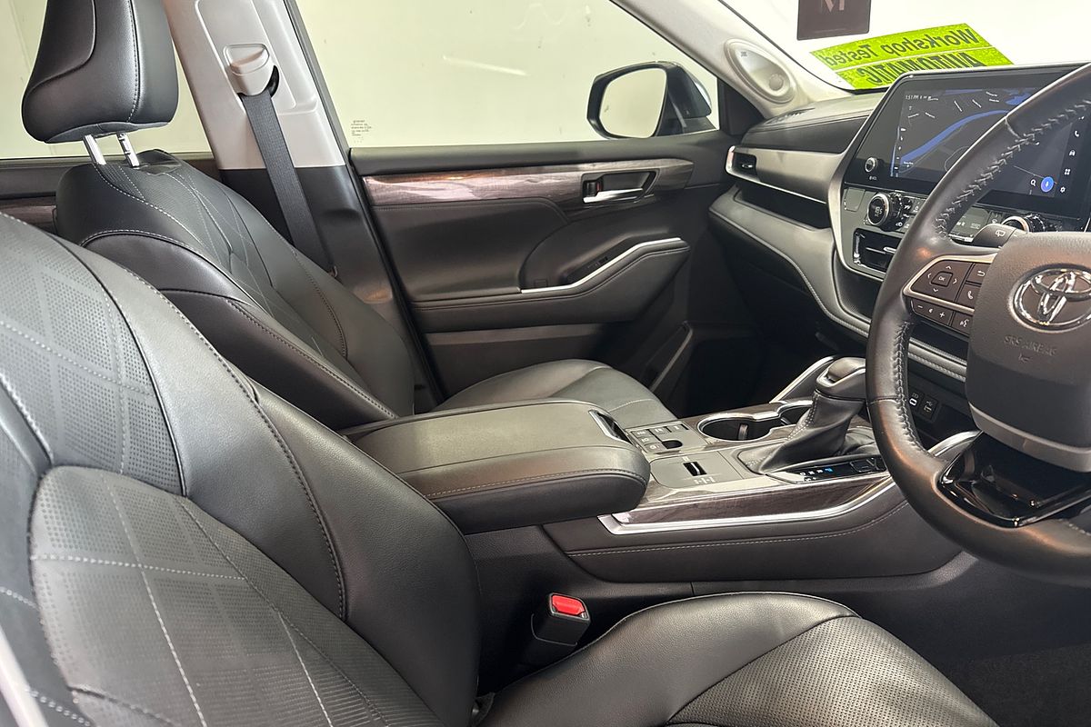 2023 Toyota Kluger Grande AXUH78R