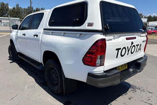2021 Toyota Hilux SR GUN126R 4X4